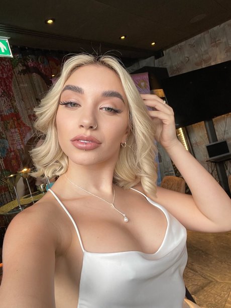 naked trans onlyfans free nude photos