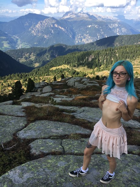 Lily Moonflower_ pornographic model pic