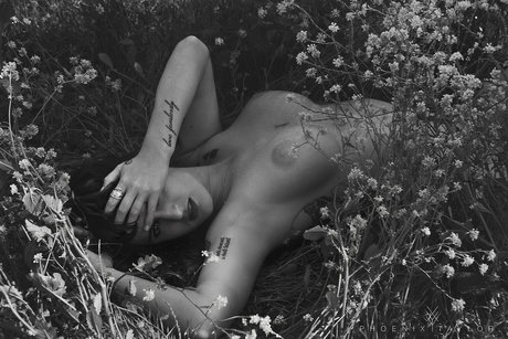 ebony fingering onlyfans beautiful naked pictures