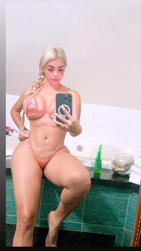 shemale cumshot onlyfans hot picture