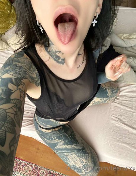 Teena_ erotic actress photo