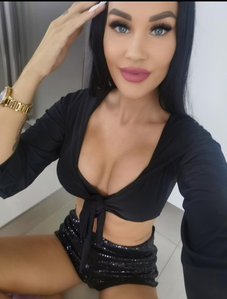 Silwianna nude pornstar photos