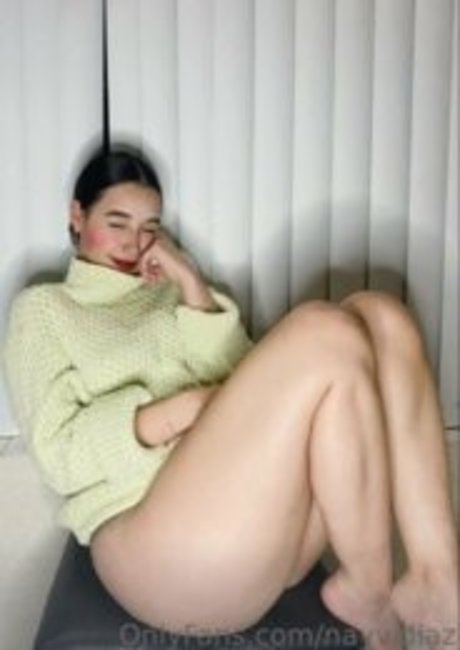 Nayvi Diaz star top photo