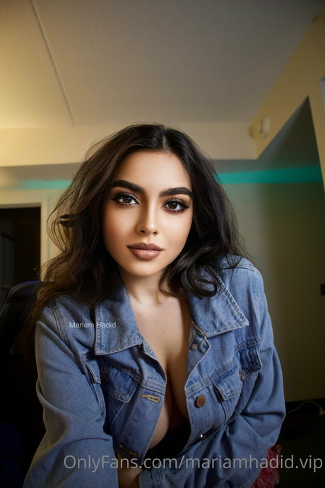 Mariam Hadid sexy pornstar pics