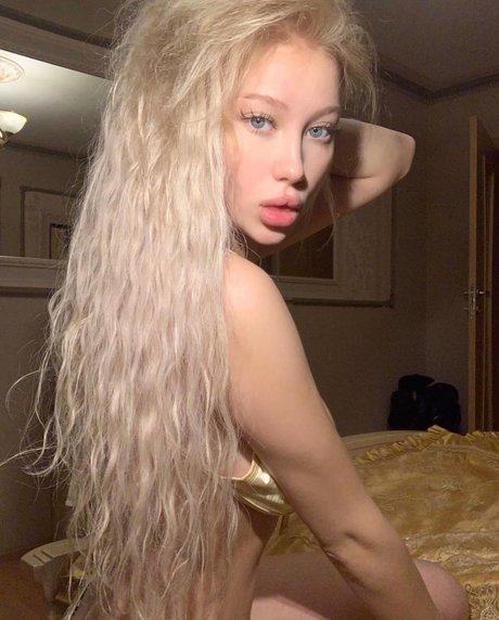 Sophia moonlight model porn galleries