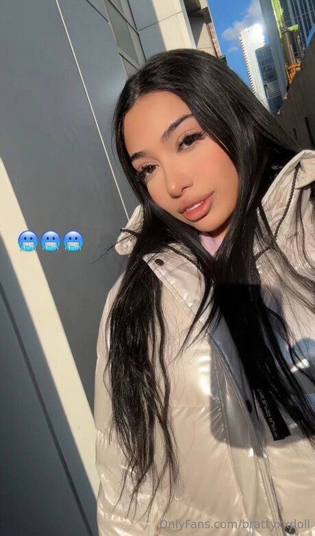 Brattyxxdoll art model pic