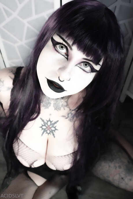 Acidslvt model photos