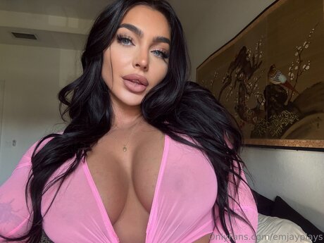 Emjayplays model top photos