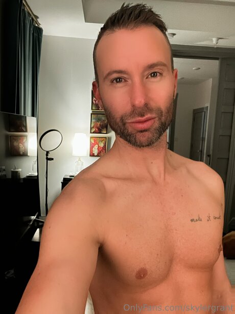 Skylergrant model pretty photo