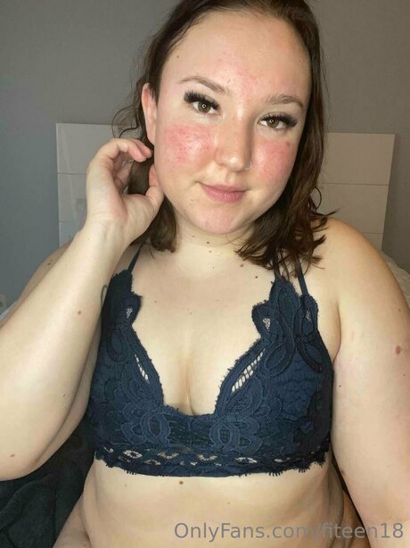 Bisexualcollegegirl hot pornstar pic