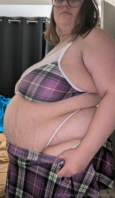 Juicyjessibessi star art image