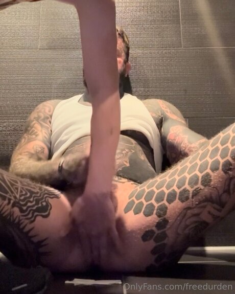 lightskin onlyfans beautiful naked pics