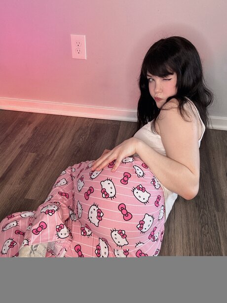 Emfoxpng model nice photo