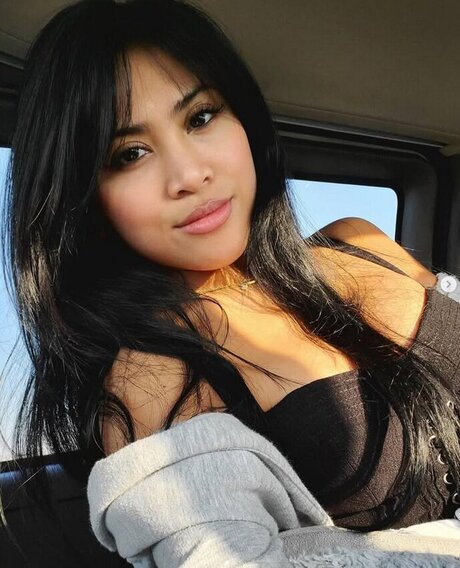 Alexmackxxx hd actress image