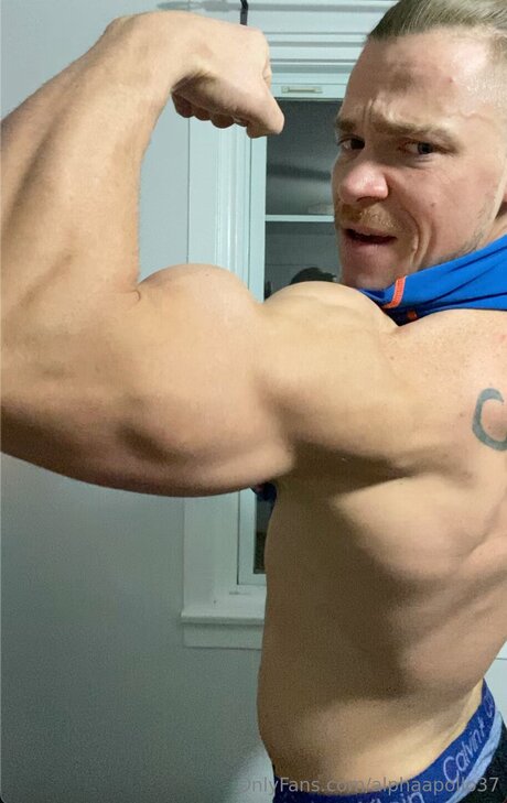 Alphaapollo37 hd model photo