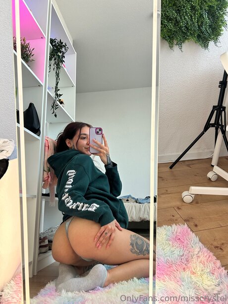 Misscrystel porn model images