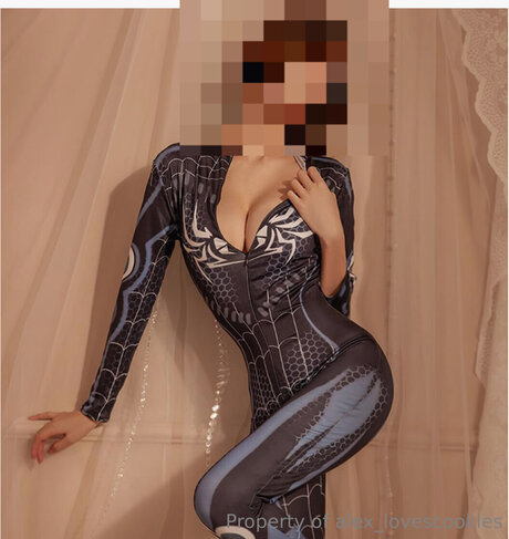 Alex Lovescookies sexy model image