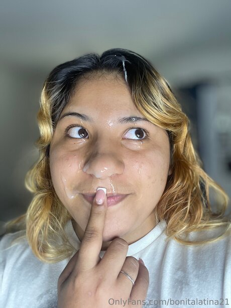 Bonitalatina21 pornographic star picture