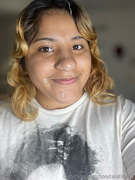 Bonitalatina21 pornstar top picture