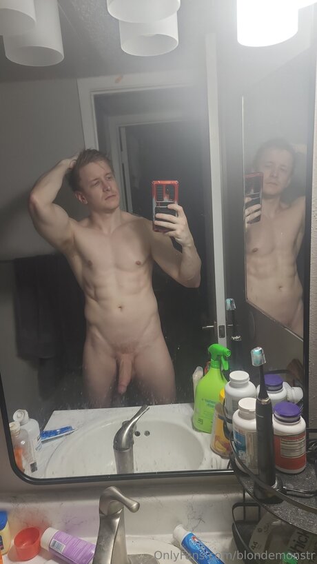 Blondemonstr nudes star photo