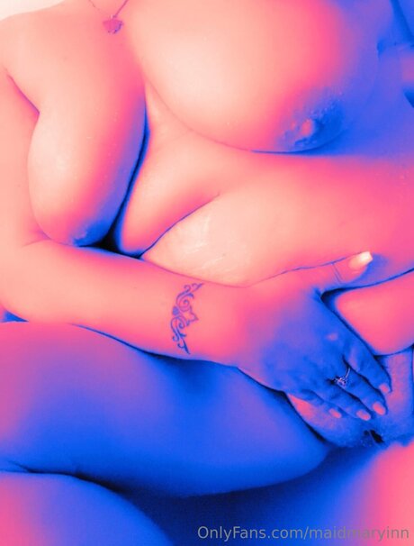 Maidmaryinn xxx star photos