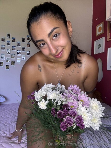 Emmamonteroo model hd galleries