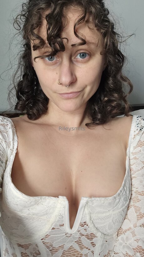 Freerileyloonergirl pornstar naked photo