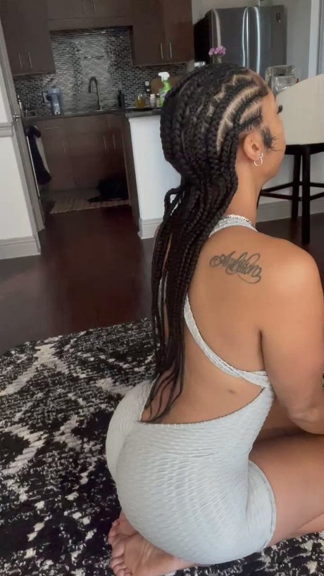 sexy black onlyfans top picture