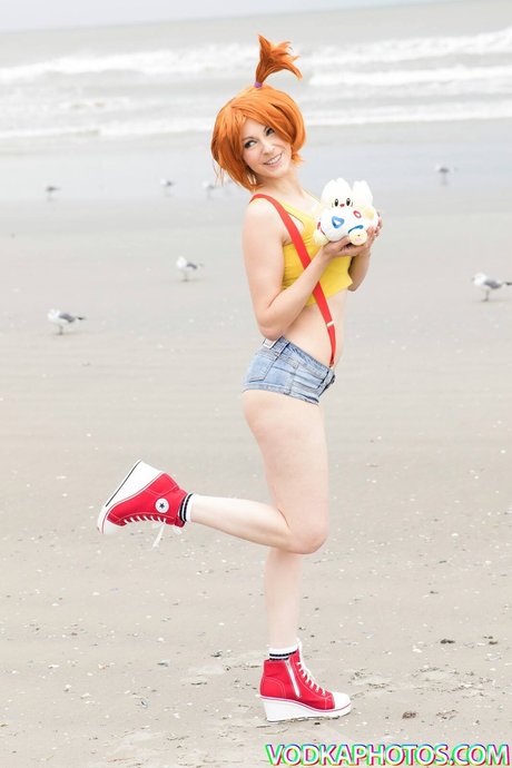 Rebecca Kinny naked actress img