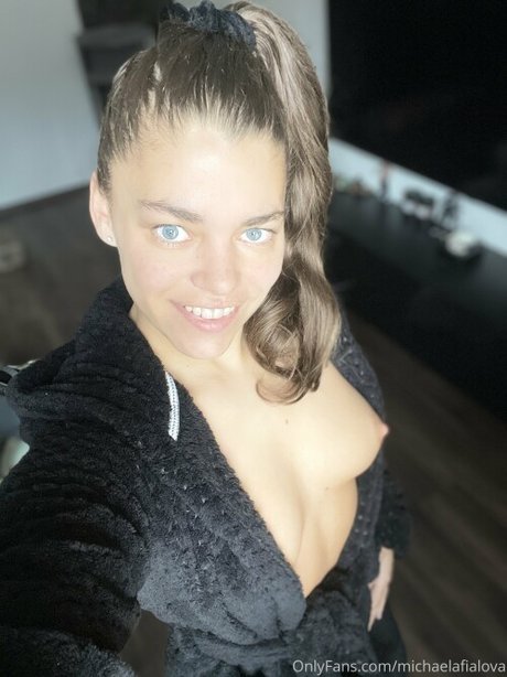 Michaelka Fialova nude pornstar picture