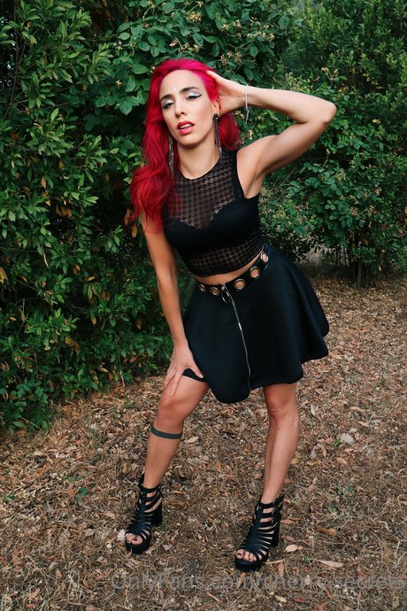 Cherry Love_ nude model pictures