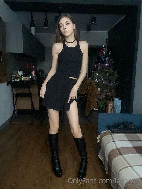 Lana Lanaxx X porn actress img