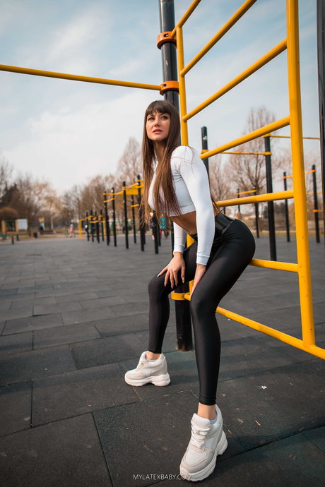 Svetlana Fedorkovich free model images