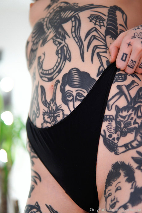 shemale masturbation onlyfans art nude pictures