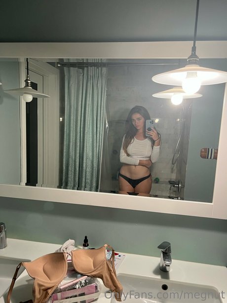 popular trans onlyfans hot naked gallery