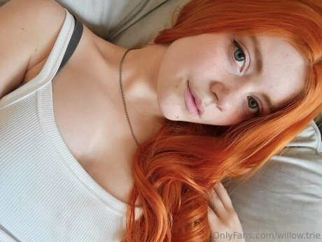 Willow Trie pretty pornstar image