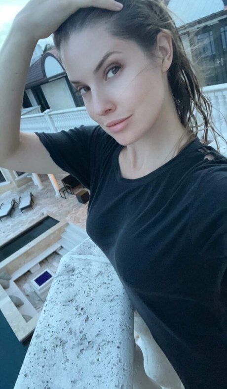 curly hair teen onlyfans erotic photos