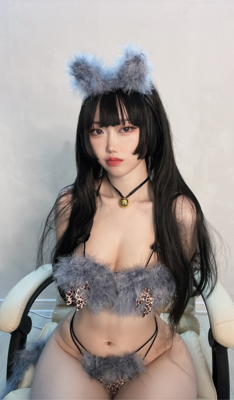 Evawishx_ hd model image