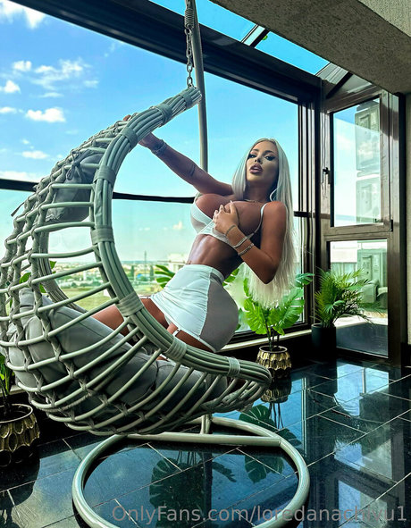 Loredana Chivu nudes model gallery