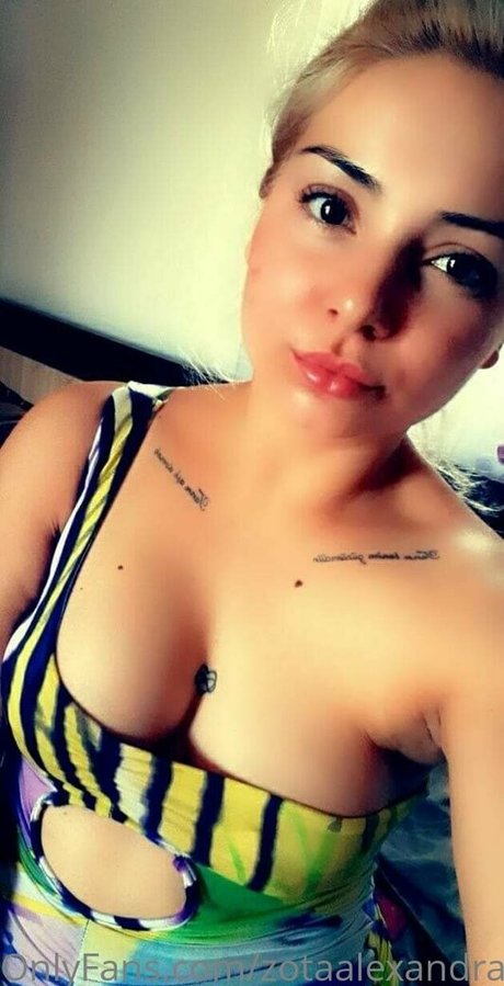 zotaalexandra star top galleries