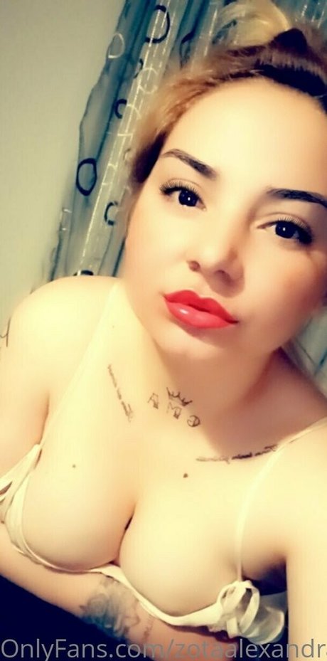 zotaalexandra adult model pic