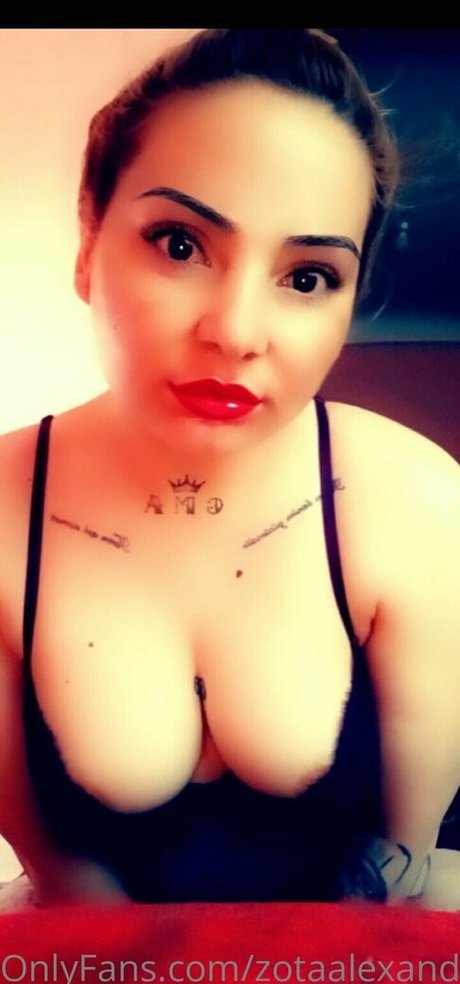 zotaalexandra top star image