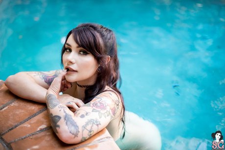 _Elise Tails pornographic actress picture