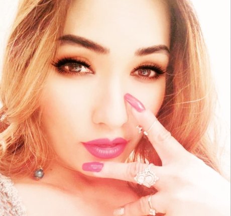 skinny asian onlyfans hd photo