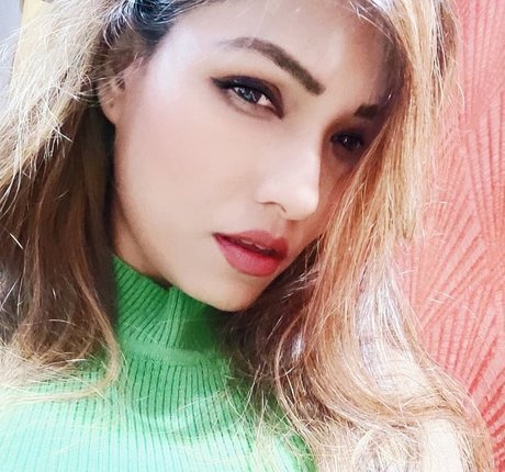 asian influencer onlyfans beautiful pictures