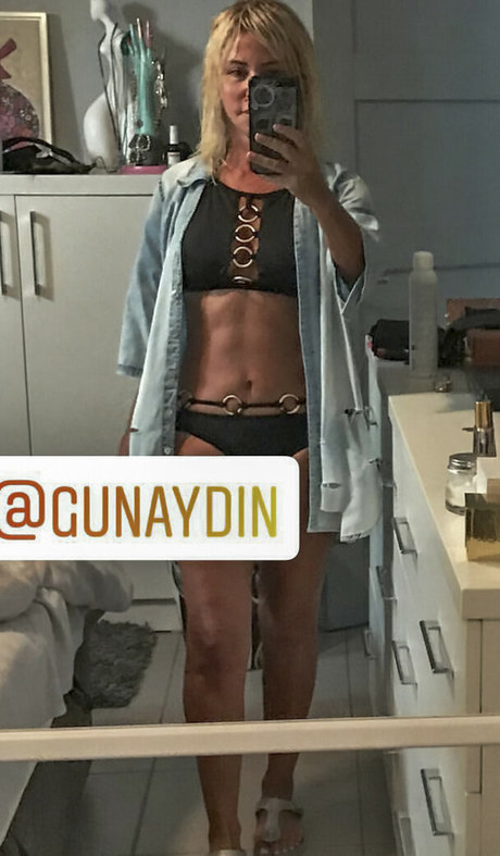 Zumrut Nural Dorman art pornstar galleries