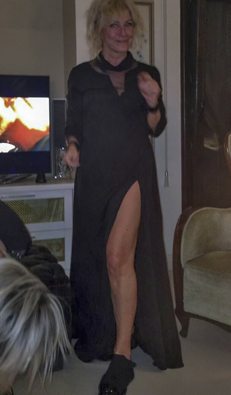 Zumrut Nural Dorman erotic model galleries