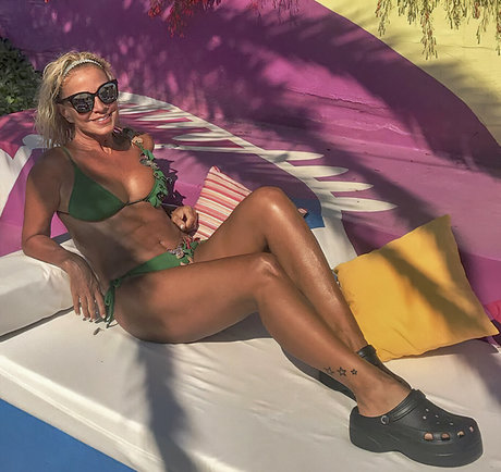 Zumrut Nural Dorman pornstar top img