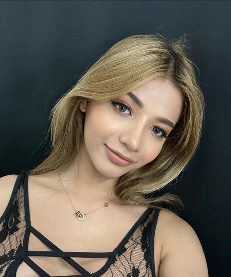 tiny onlyfans best photos