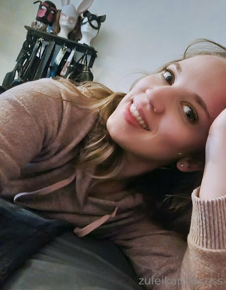 zuleikaprincess beautiful actress pic